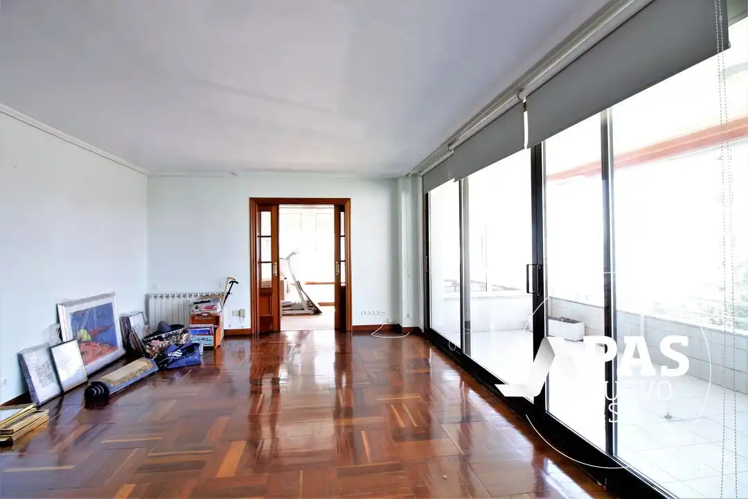 Living room of Flat for sale in Santander  with Heating, Private garden and Terrace