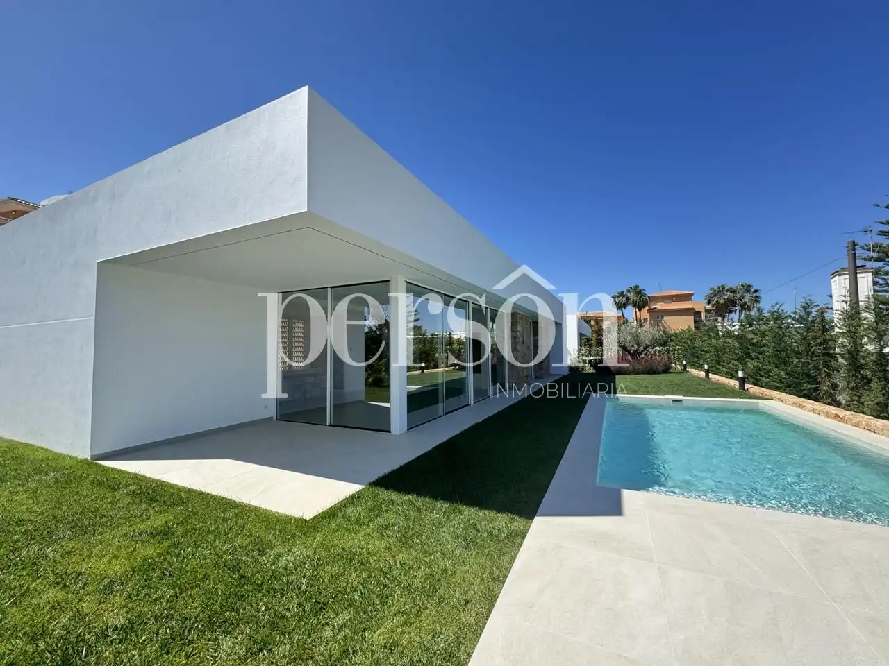 Villa mit Pool zum Verkauf in Las Marinas / Les Marines