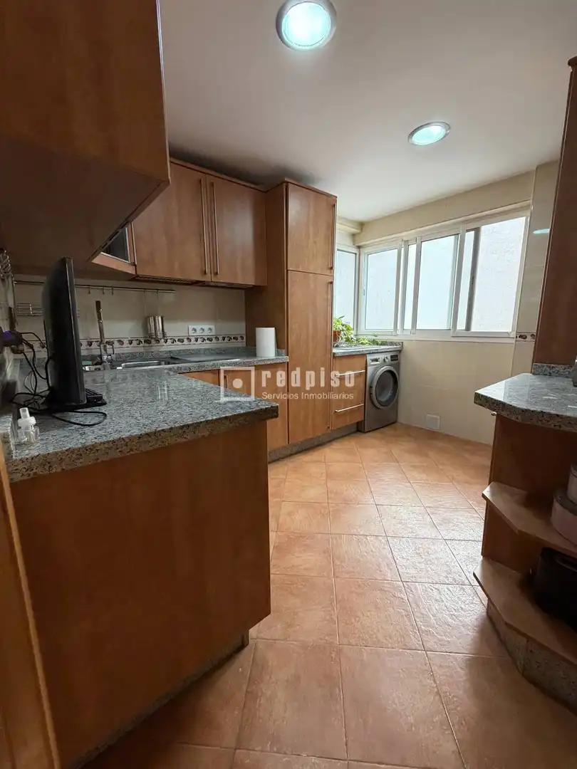 Cocina de Piso en venta en Málaga con Aire acondicionado y Amueblado
