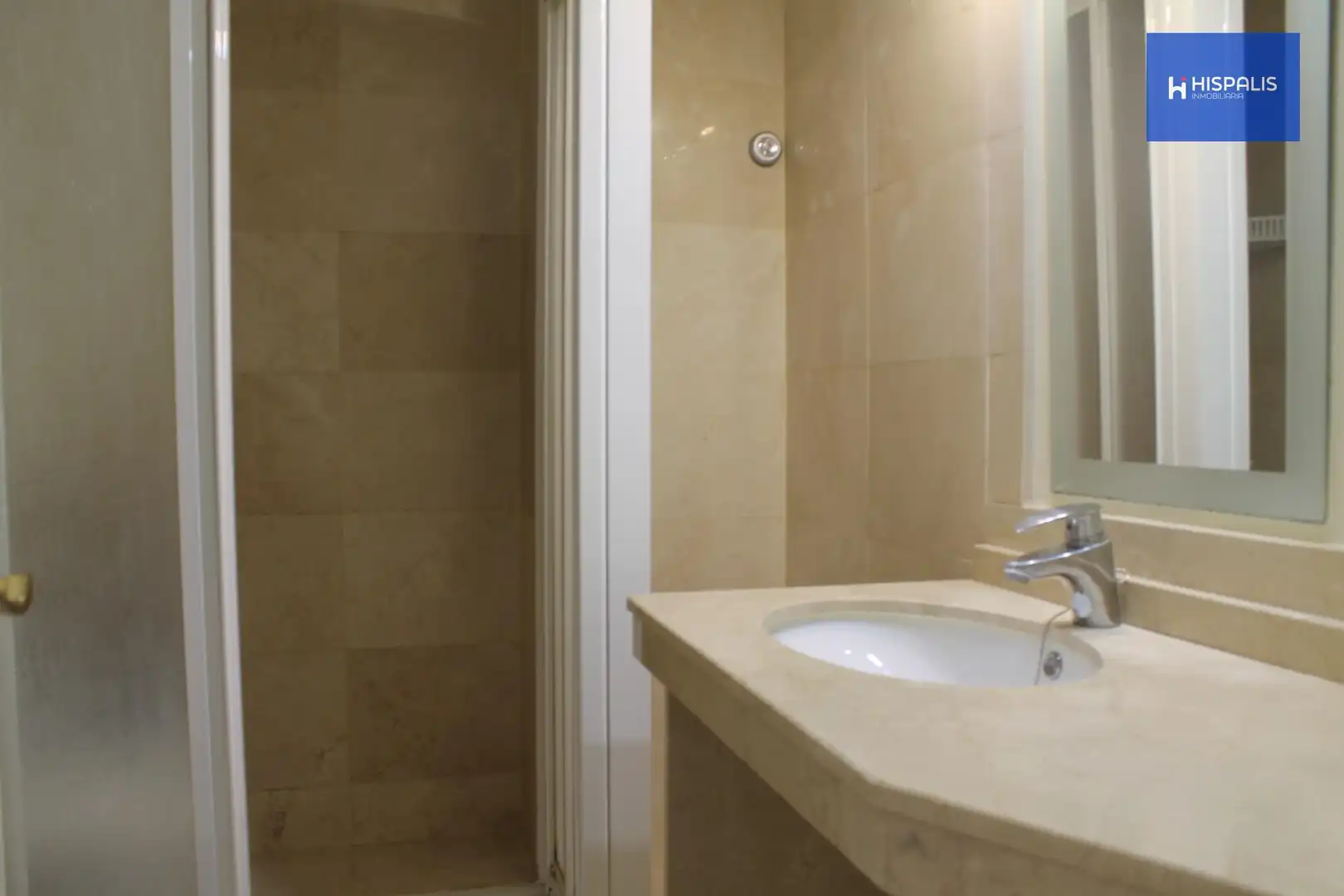 Bathroom of Study for sale in Sevilla  with Air Conditioner and Heating