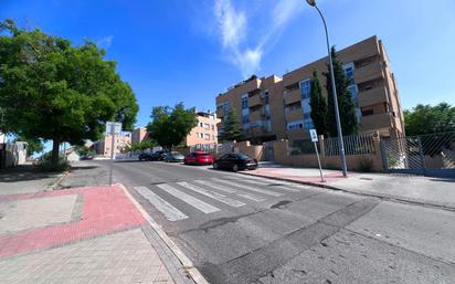 Exterior view of Flat for sale in Valdemoro  with Heating, Terrace and Storage room