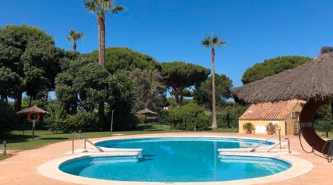 Foto 4 de Casa adosada en venta en Avenida Octavio Augusto, 24, Novo Sancti Petri, Cádiz