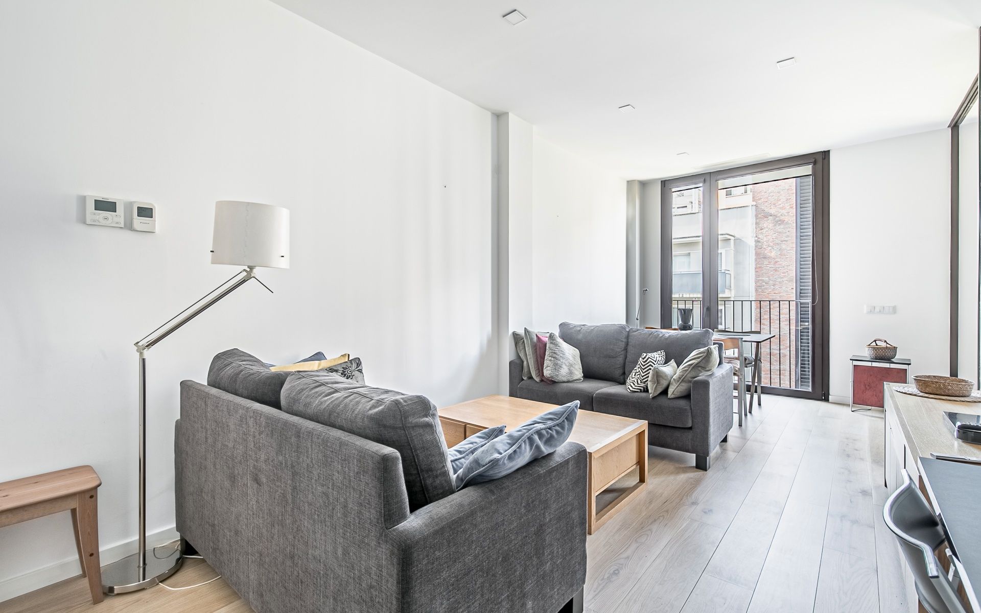 Sala d'estar de Dúplex de lloguer en  Barcelona Capital amb Aire condicionat, Calefacció i Terrassa