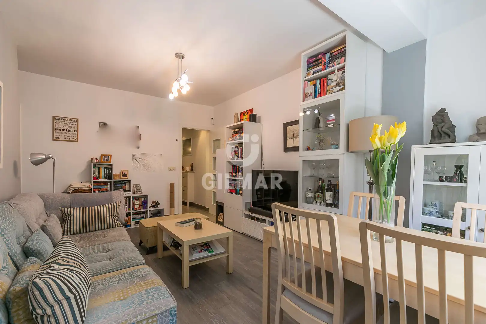 Living room of Flat for sale in Madrid  with Heating and Balcony