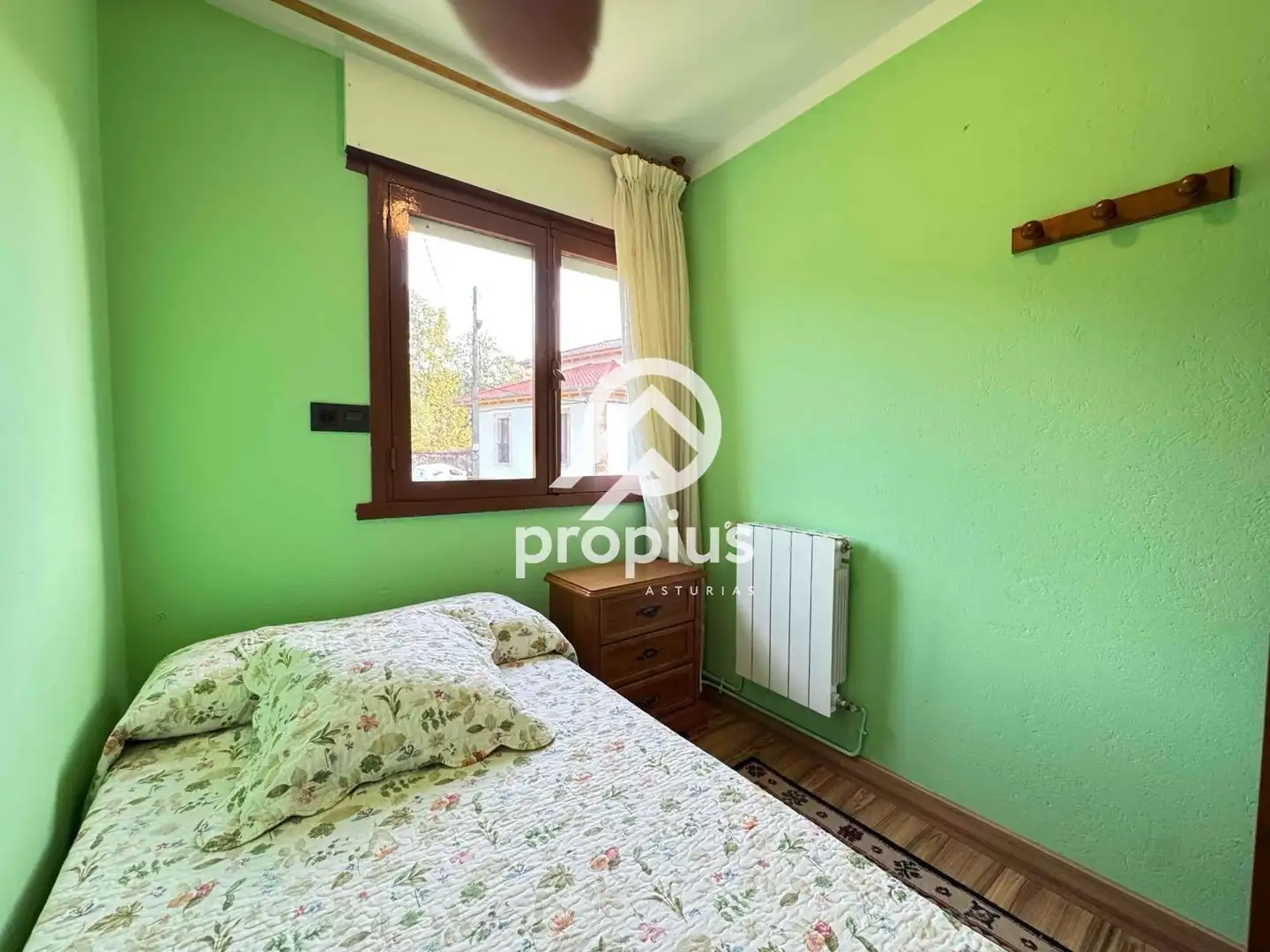 Habitación de Casa o chalet en venta en Parres con Calefacción, Jardín privado y Parquet