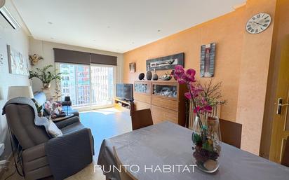 Living room of Flat for sale in  Barcelona Capital  with Air Conditioner and Balcony