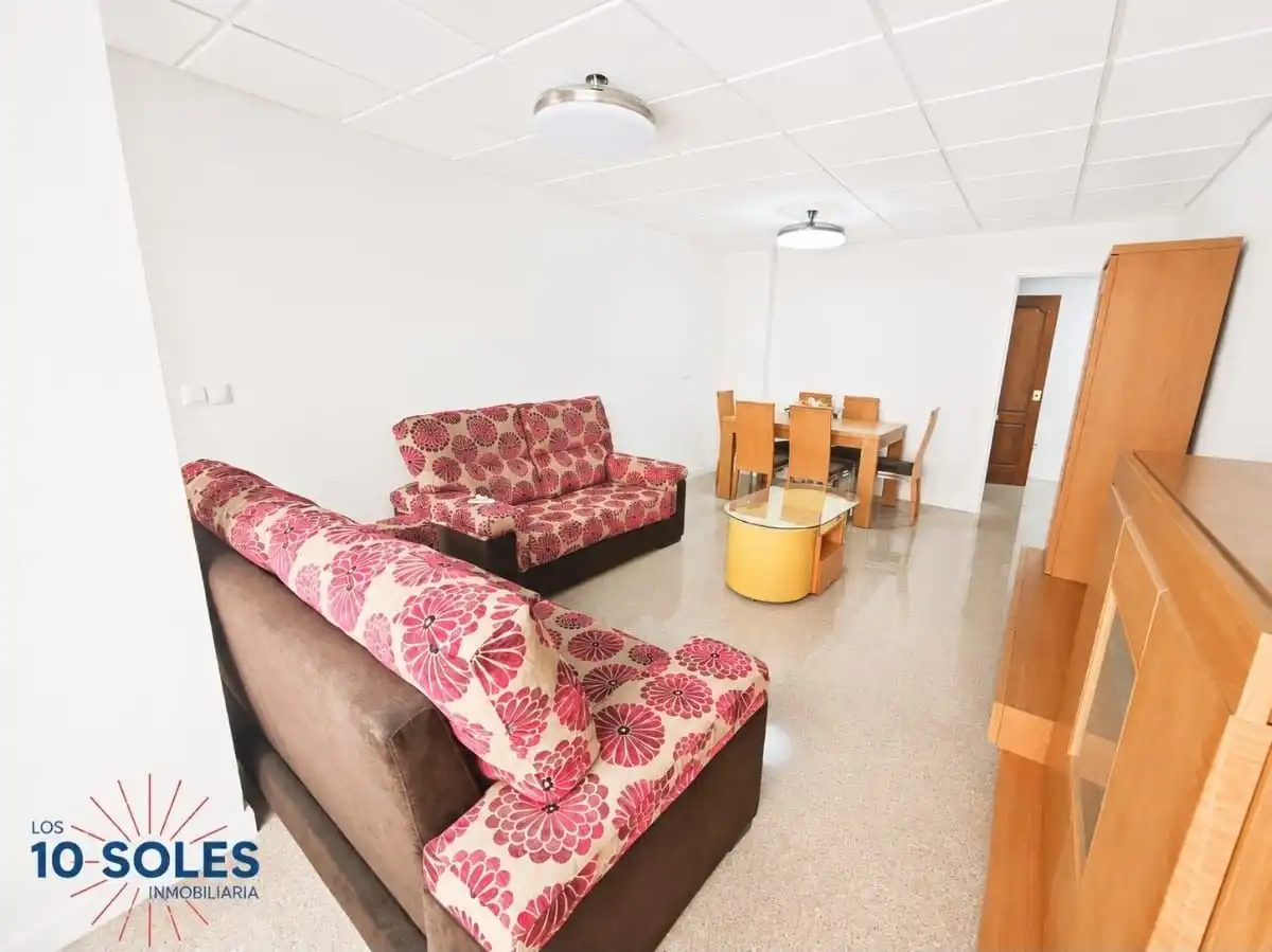 Sala d'estar de Apartament de lloguer en Orihuela amb Moblat