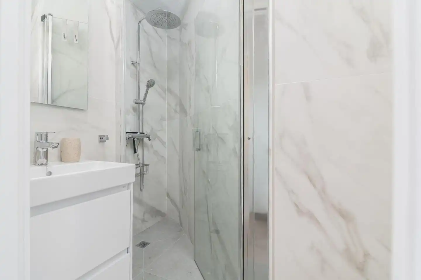 Flat for rent in Calle Carretería, La Goleta - San Felipe Neri