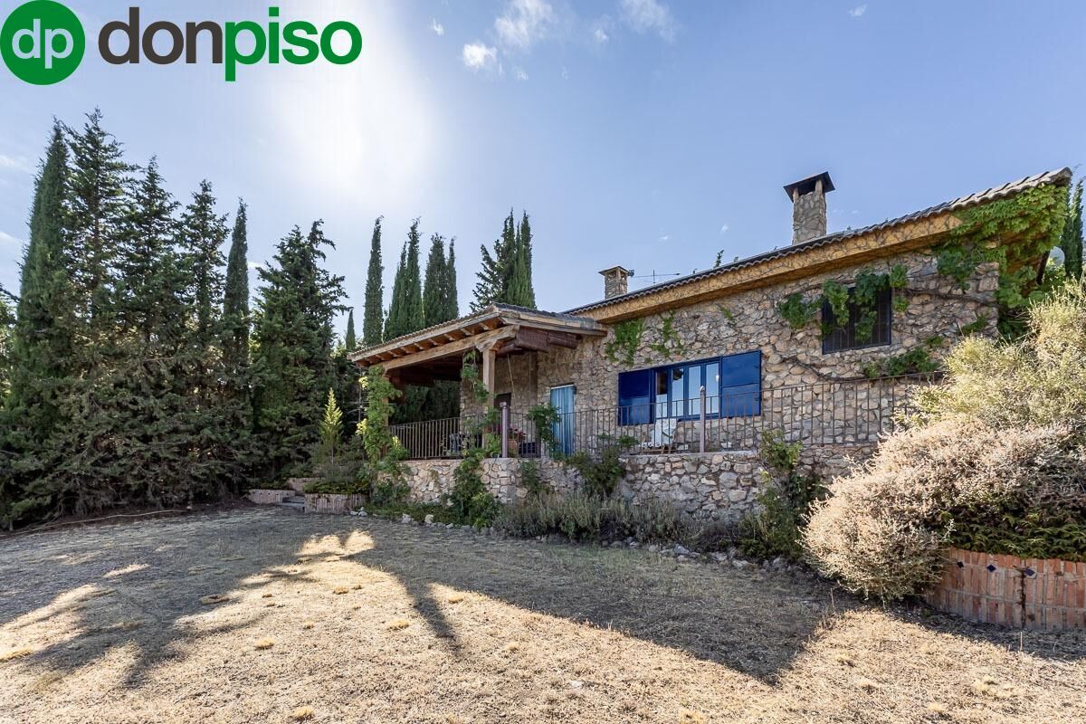 Exterior view of House or chalet for sale in Huétor de Santillán  with Private garden, Terrace and Swimming Pool