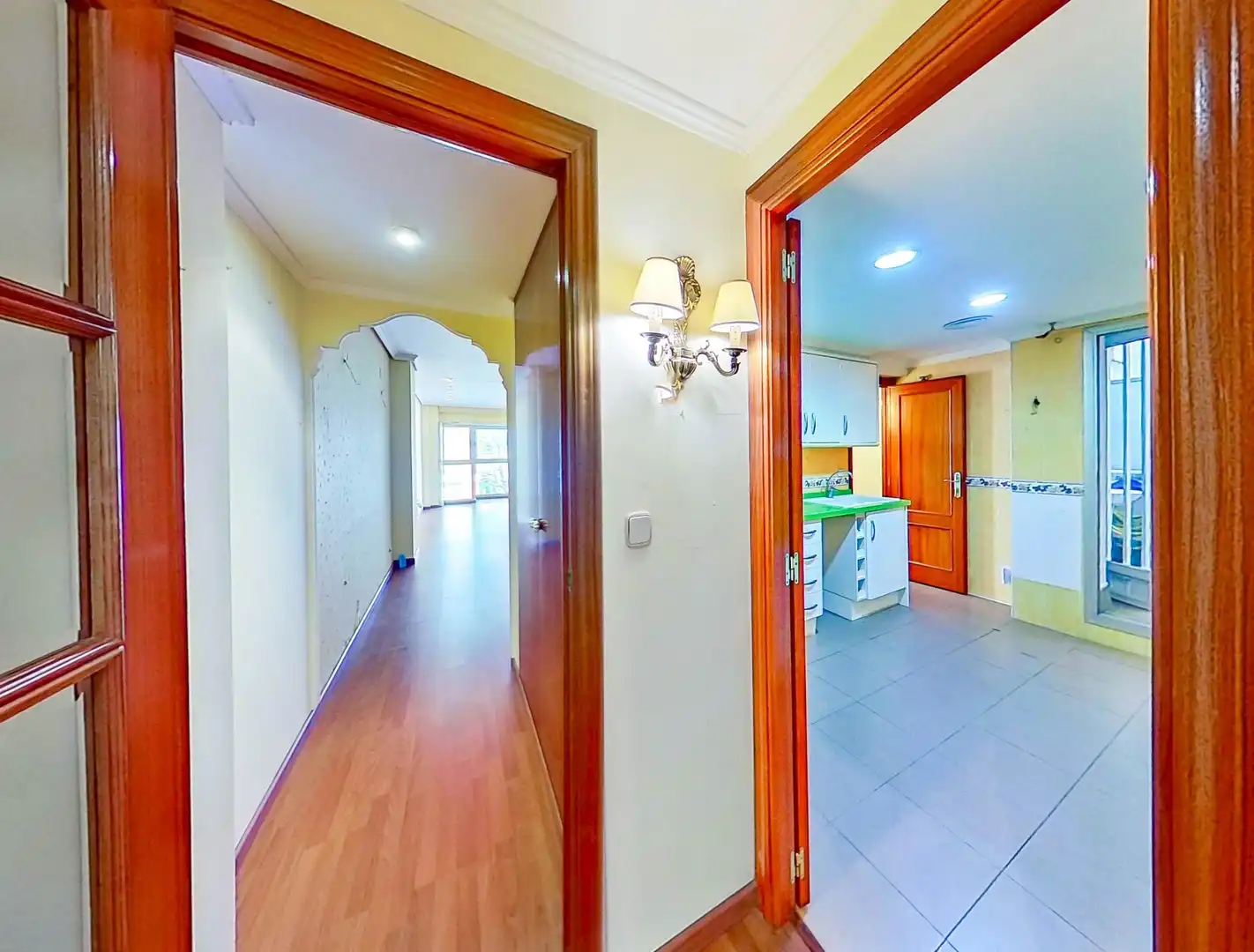 Piso en venta en Valencia con Parquet y Terraza