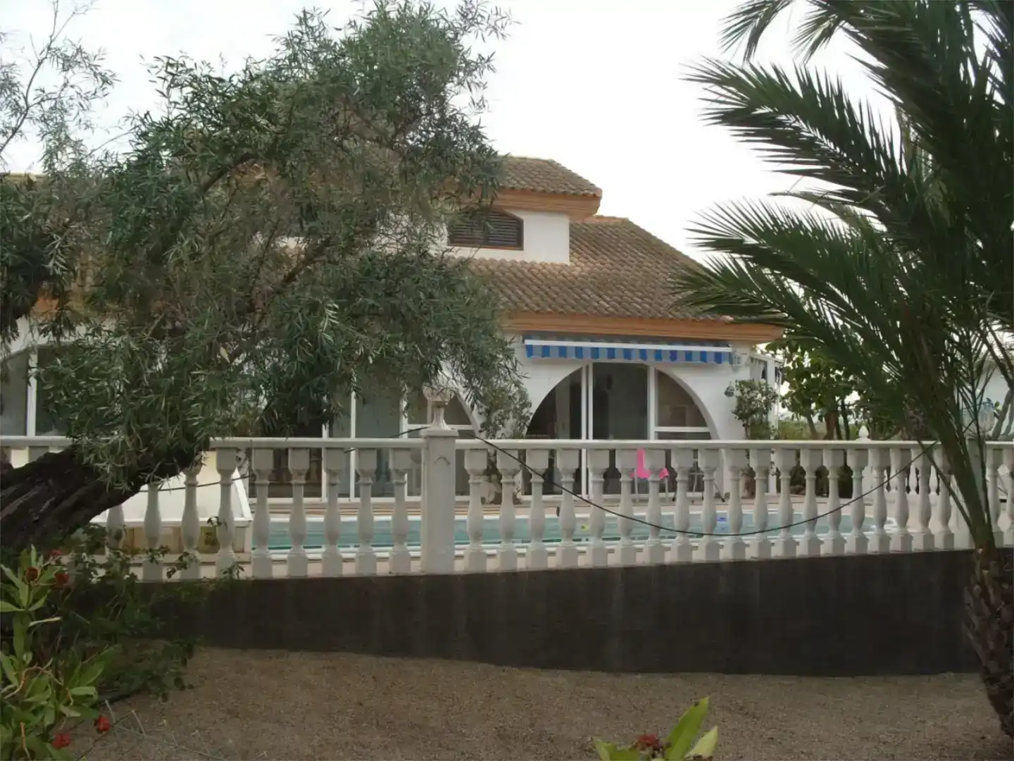 Vista exterior de Casa o xalet en venda en Alhama de Murcia amb Piscina