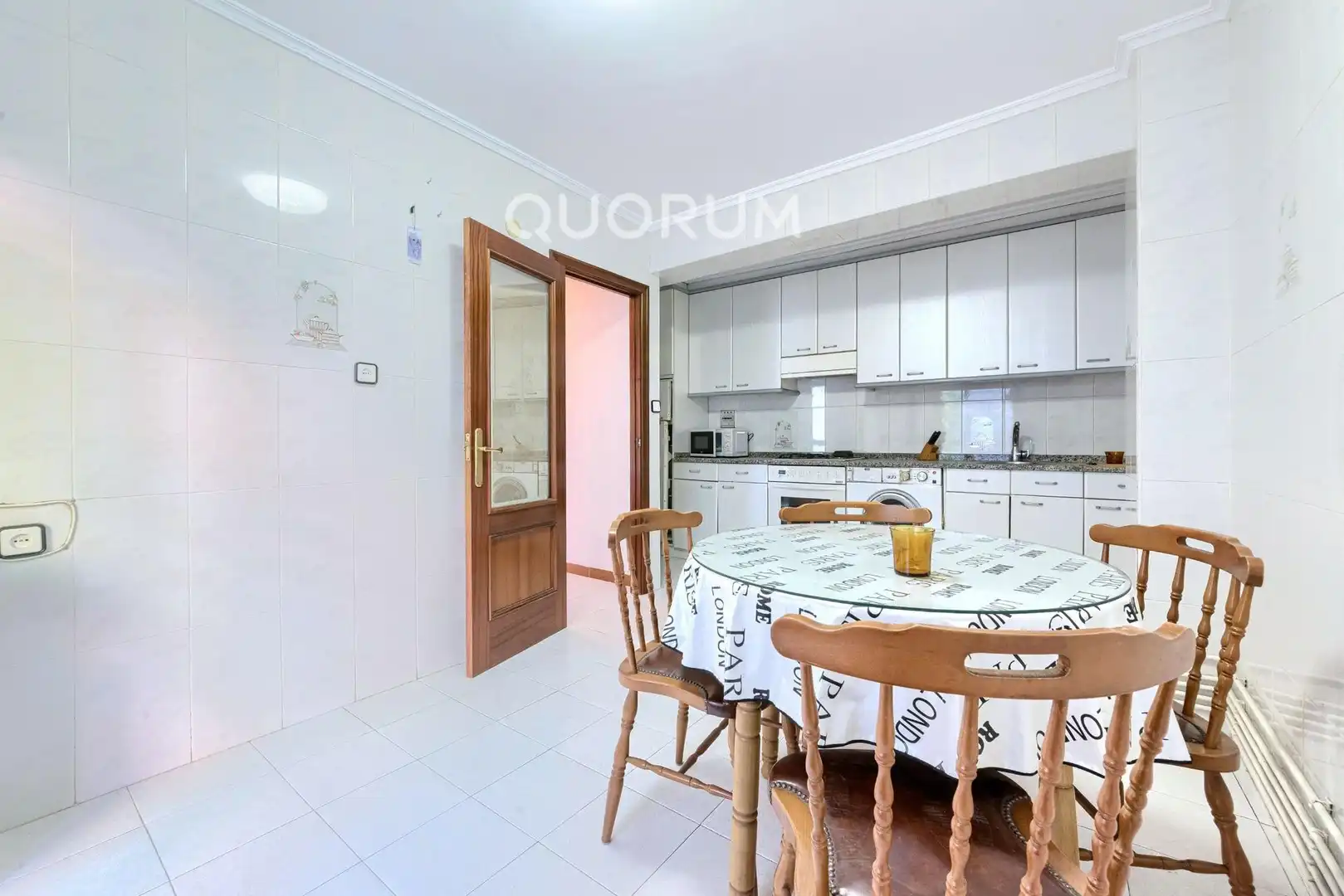 Küche von Wohnung zum Verkauf in Basauri  mit Heizung und Balkon