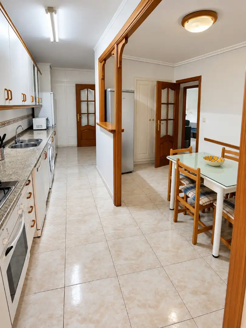 Flat with lift for sale in Calle Asturias, imagen 2