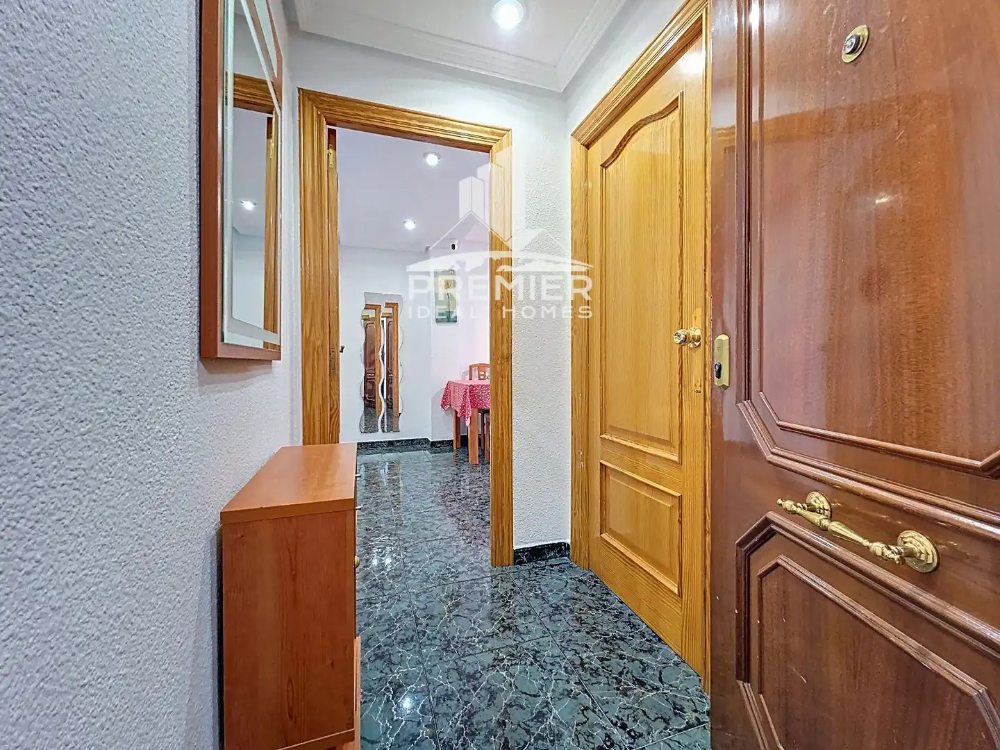 Wohnung zur Miete in Mariana Pineda, Plaza de Toros - Avenida Chapí - Trinquete