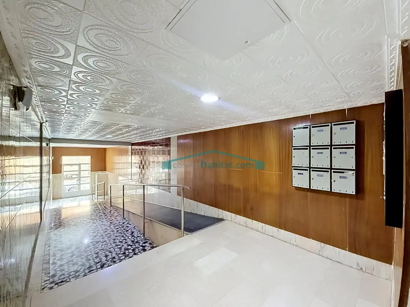 Wohnung zum Verkauf in Alaquàs mit Balkon