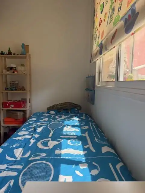Dormitori de Casa adosada en venda en Barcelona amb Calefacció, Terrassa i Piscina