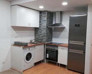 Kitchen of Flat to rent in Móstoles  with Storage room, Oven and Washing machine