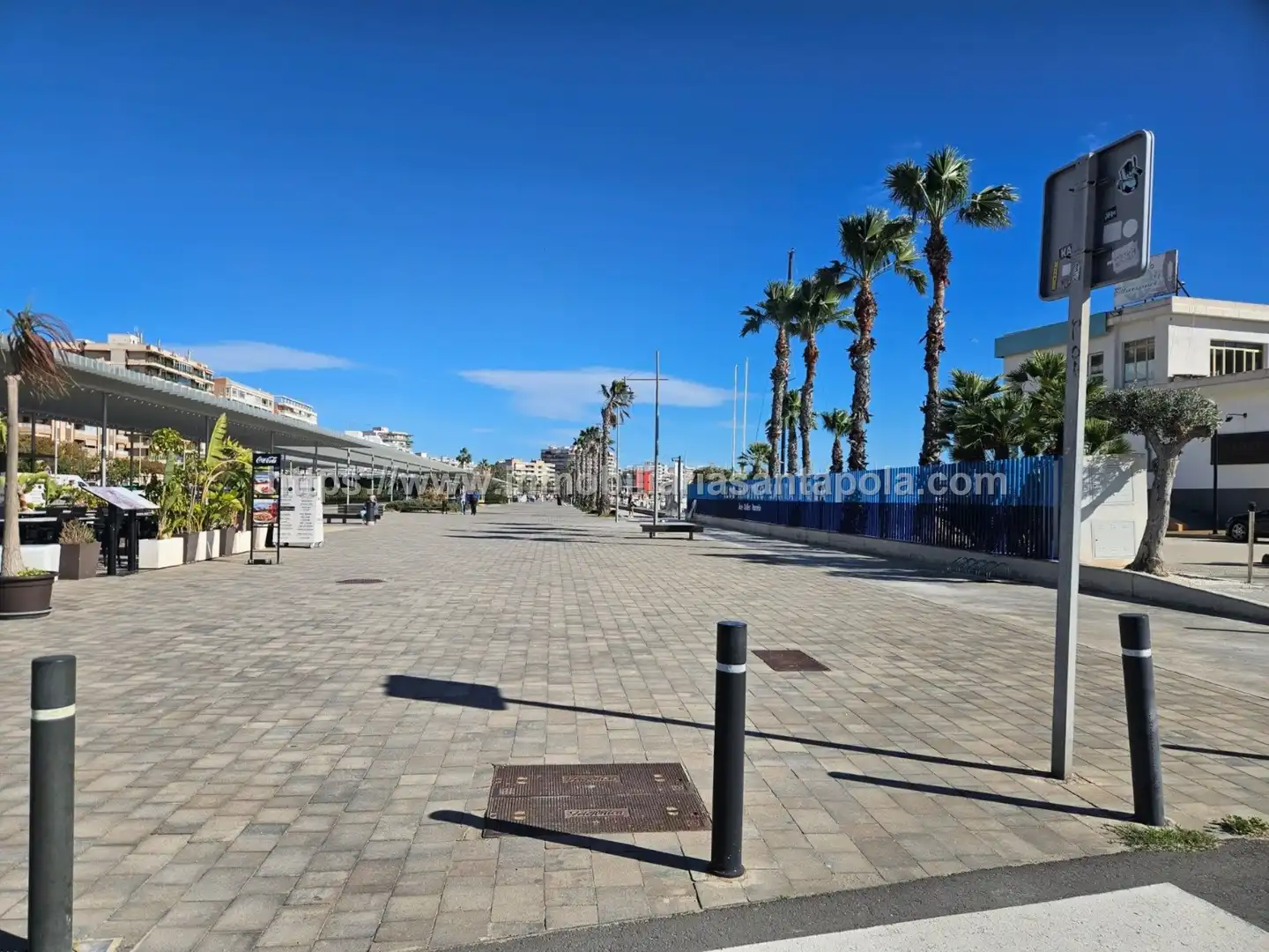 Vista exterior de Estudio en venta en Santa Pola con Terraza, Piscina y Amueblado
