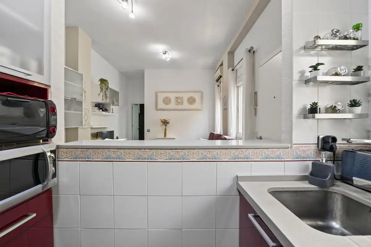 Kitchen of Flat for sale in Sevilla  with Air Conditioner, Heating and Furnished