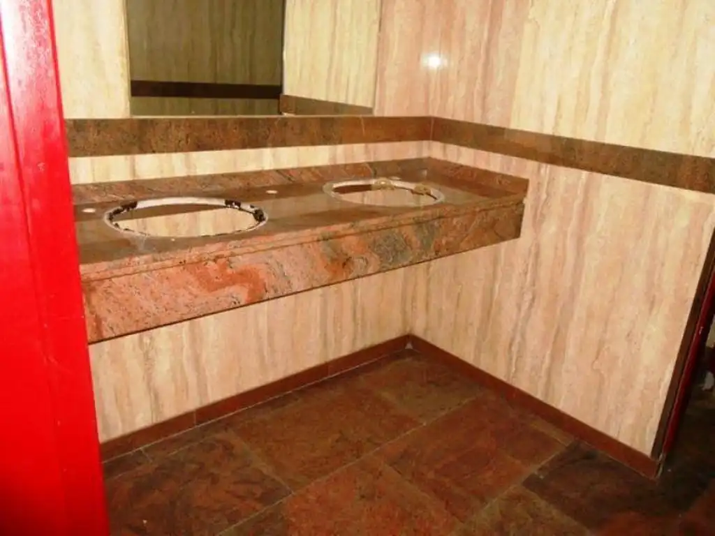 Local comercial en venda a Calle la Carolina, imagen 16