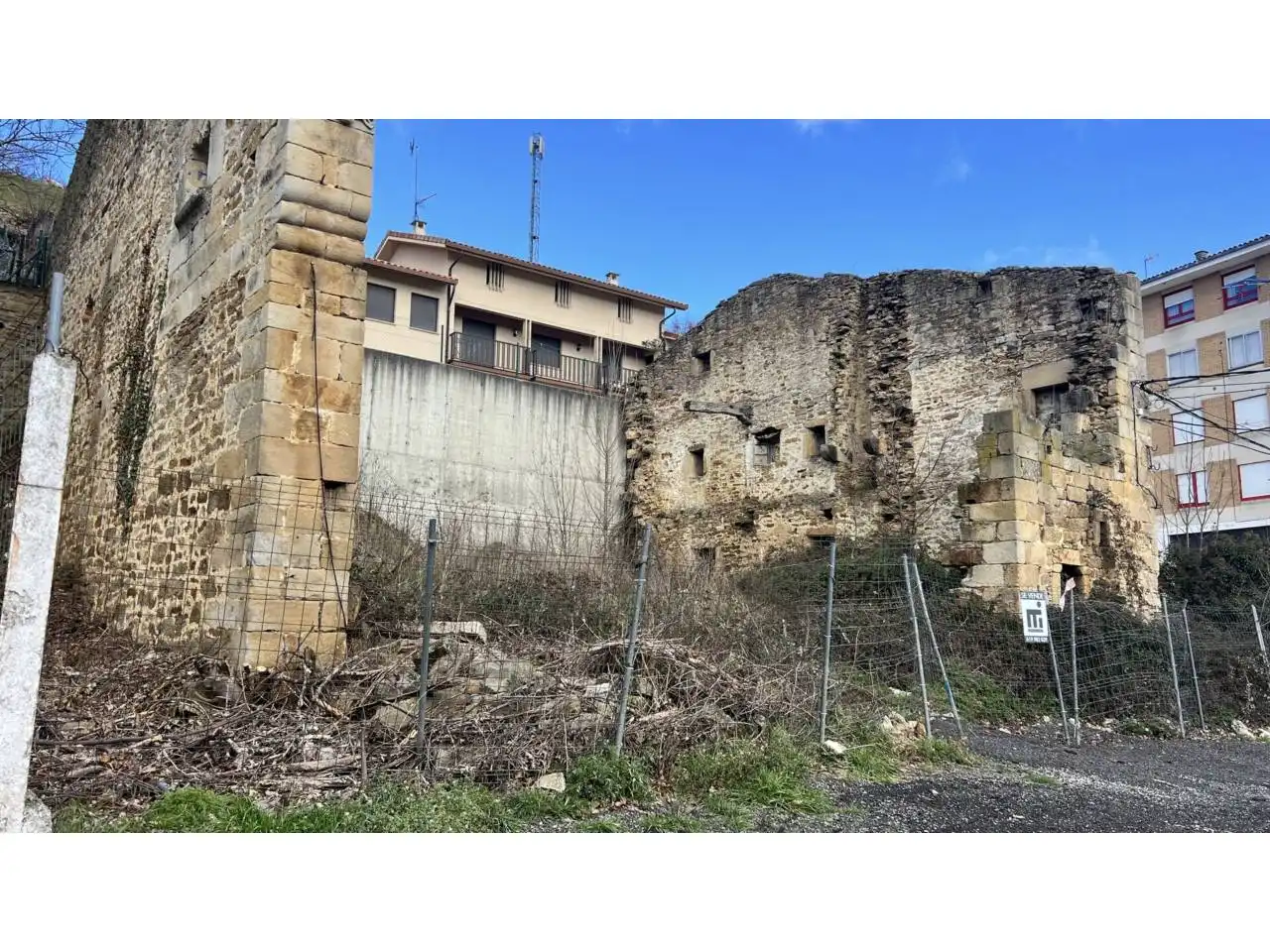 Außenansicht von Grundstücke zum Verkauf in Espinosa de los Monteros
