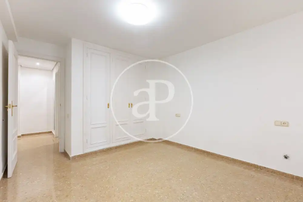 Habitación de Piso en venta en Valencia con Aire acondicionado, Calefacción y Balcón
