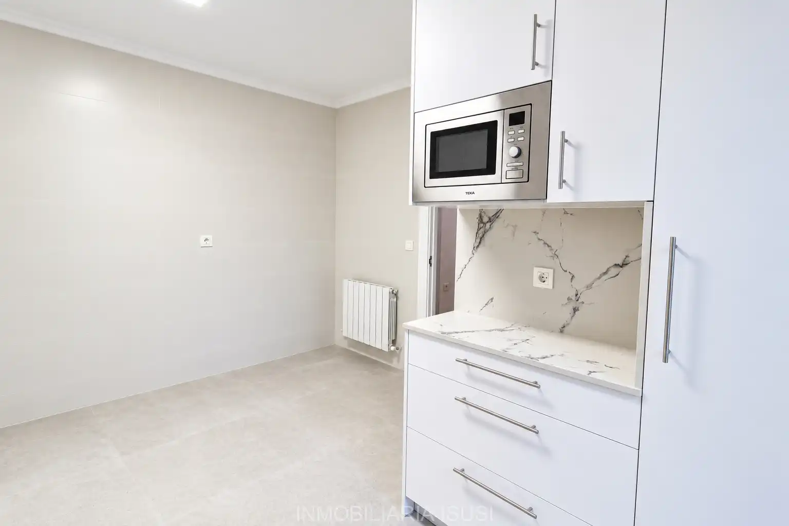 Flat with terrace for sale in Doctor Fleming Kalea, imagen 3