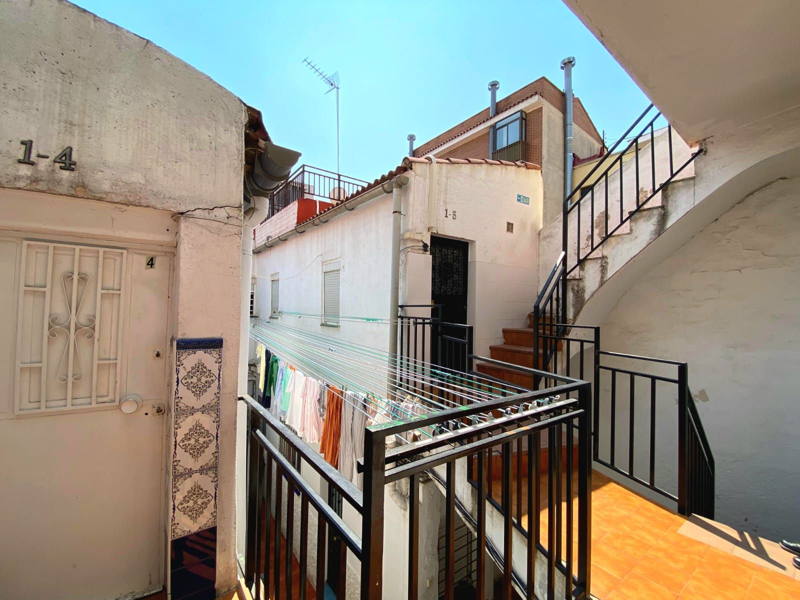 Vista exterior de Piso en venta en  Madrid Capital