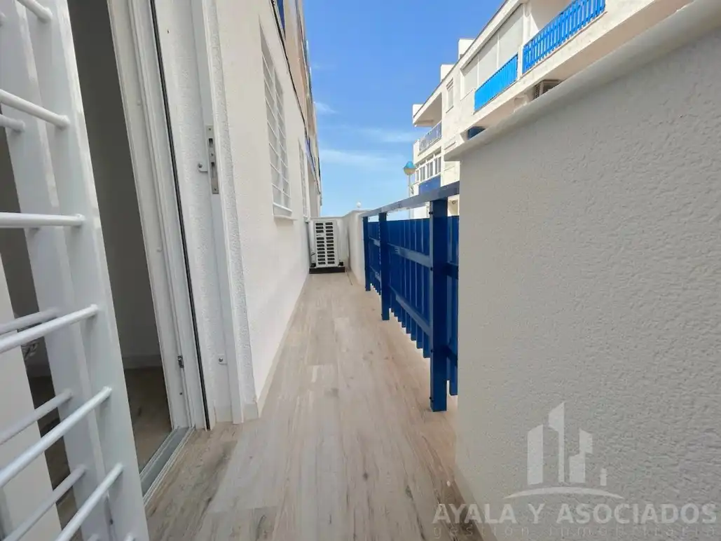 Terrasse von Wohnung zum Verkauf in La Manga del Mar Menor mit Klimaanlage, Heizung und Parkett