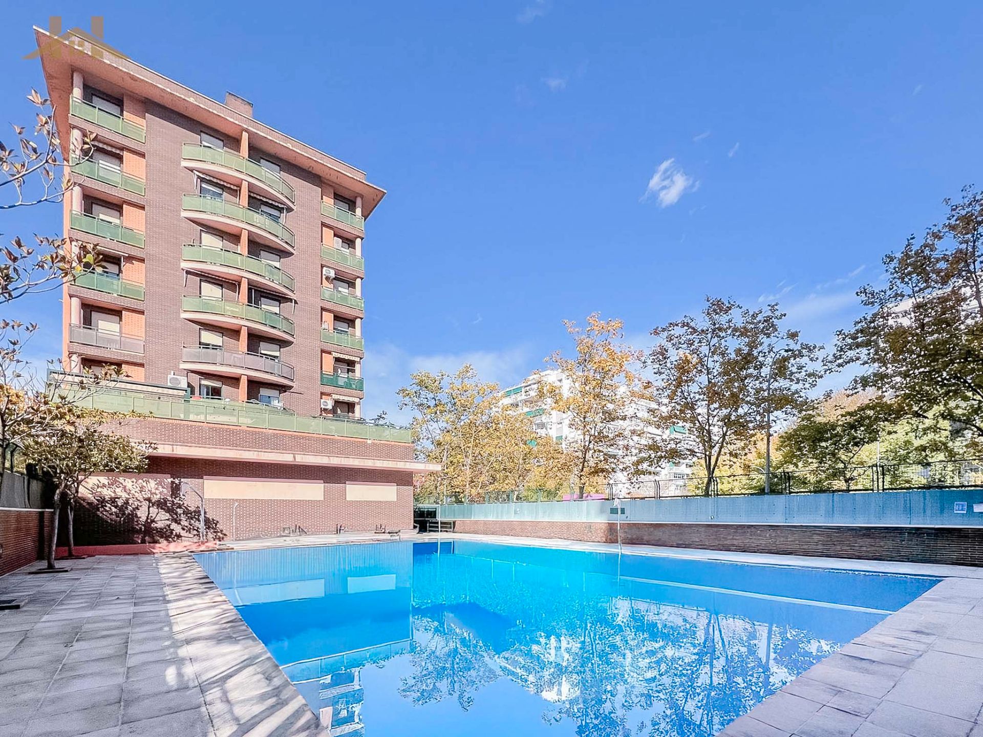 Piscina de Piso en venta en Alcorcón con Aire acondicionado, Calefacción y Trastero