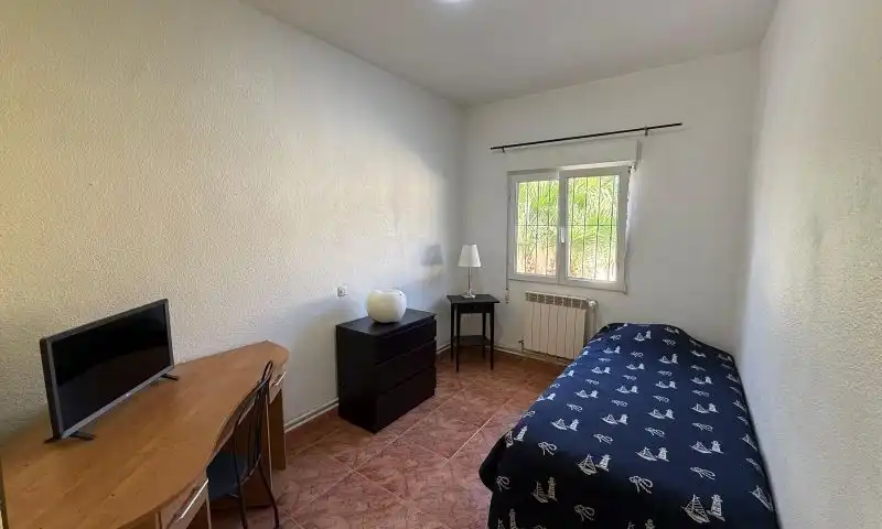 Dormitori de Casa o xalet en venda en Pilar de la Horadada amb Traster i Piscina