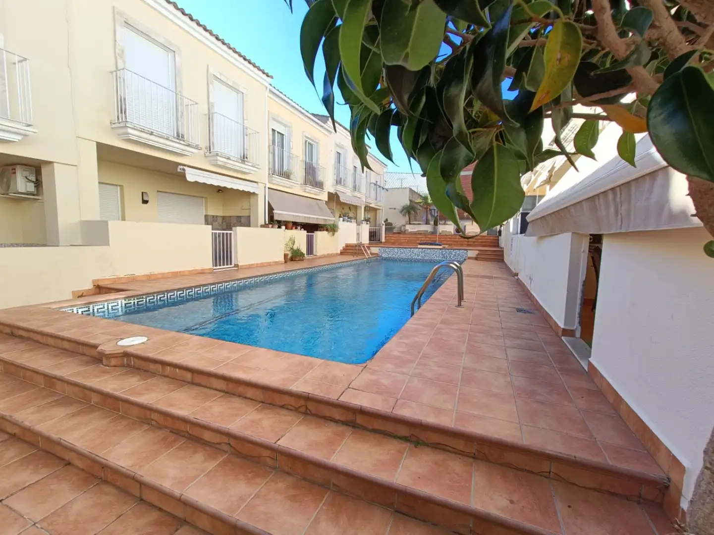 Piscina de Casa adosada en venta en Sagra con Aire acondicionado, Calefacción y Terraza