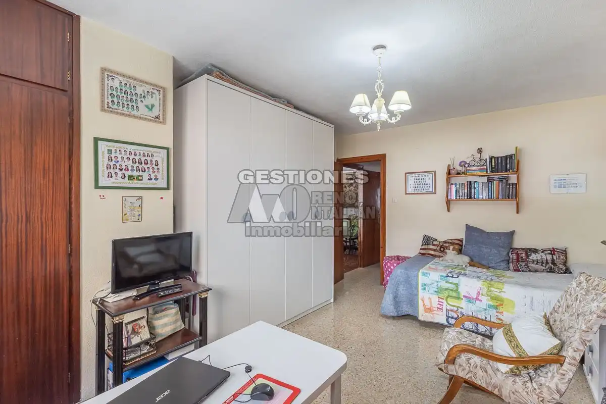 Schlafzimmer von Wohnung zur Miete in Granada mit Heizung, Möbliert und Ofen