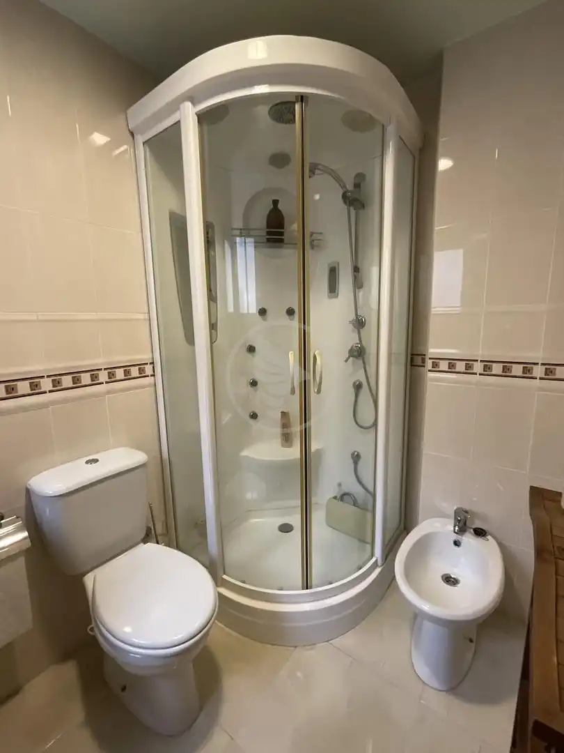 Badezimmer von Maisonette zum Verkauf in Linares mit Klimaanlage