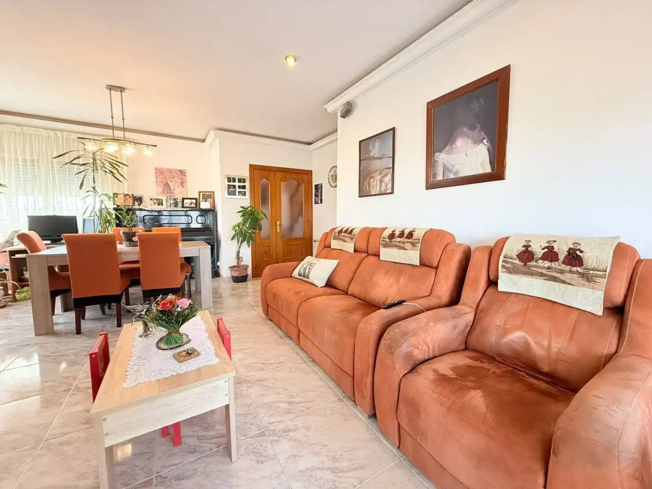 Sala de estar de Casa o chalet en venta en Riells i Viabrea con Aire acondicionado, Jardín privado y Terraza
