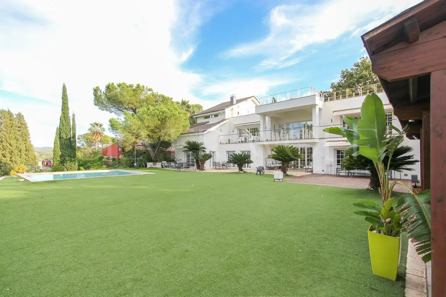 Garden of Houses for sale in Sant Cugat del Vallès  with Air Conditioner, Heating and Private garden