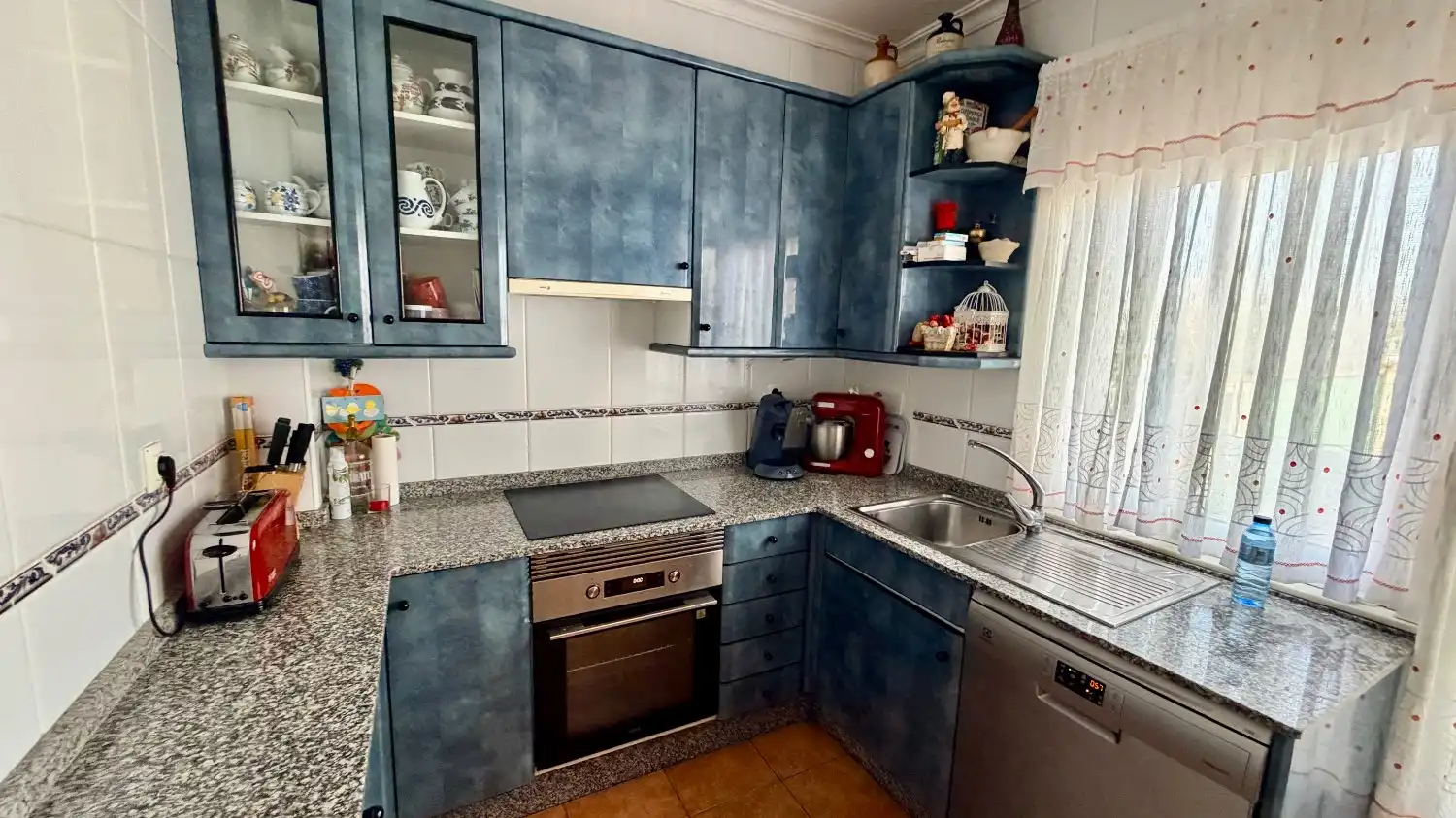 Cuina de Casa o xalet en venda en Mugardos amb Calefacció, Terrassa i Traster