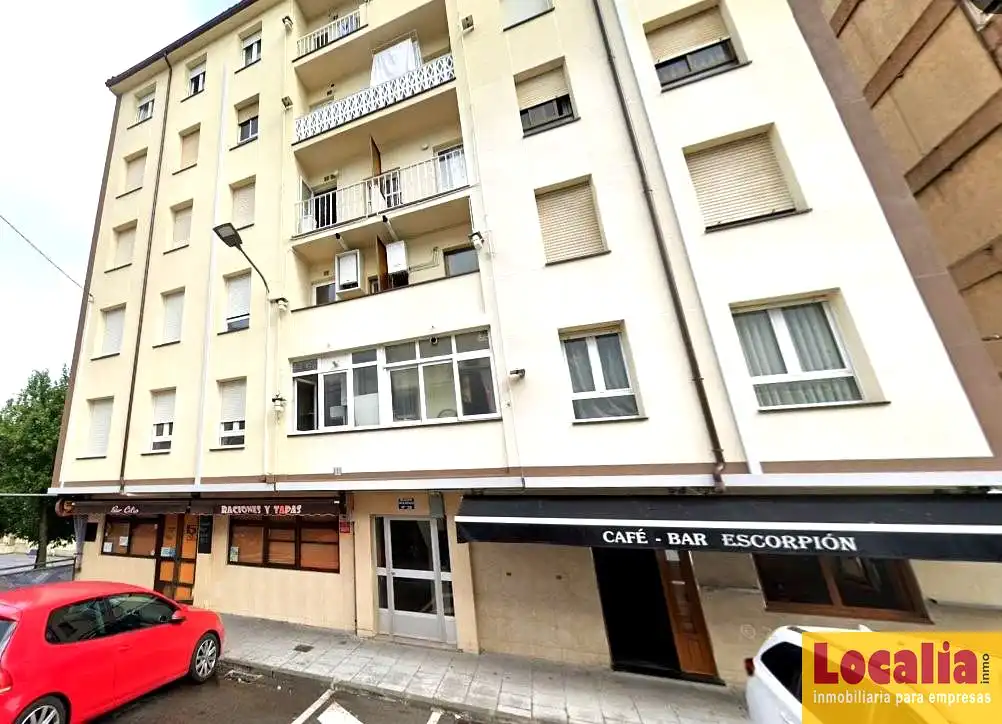 Local comercial en venta en De La Madre Soledad 28