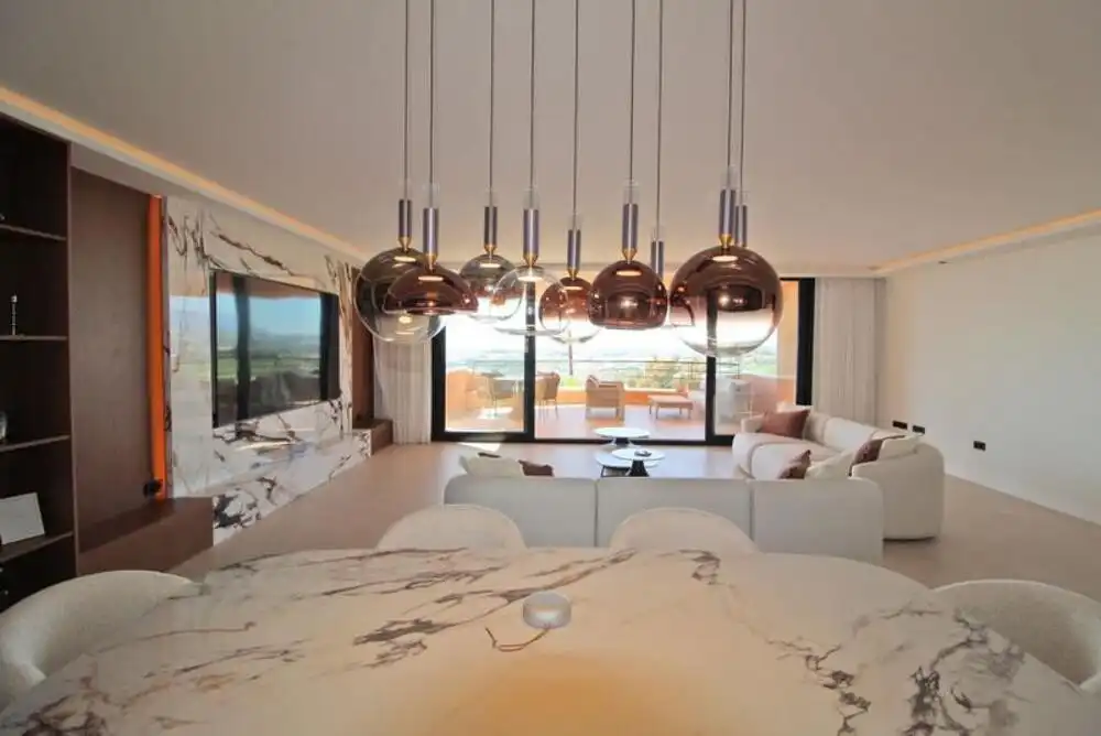 Apartamento con piscina en venta en Nueva Andalucía, imagen 5