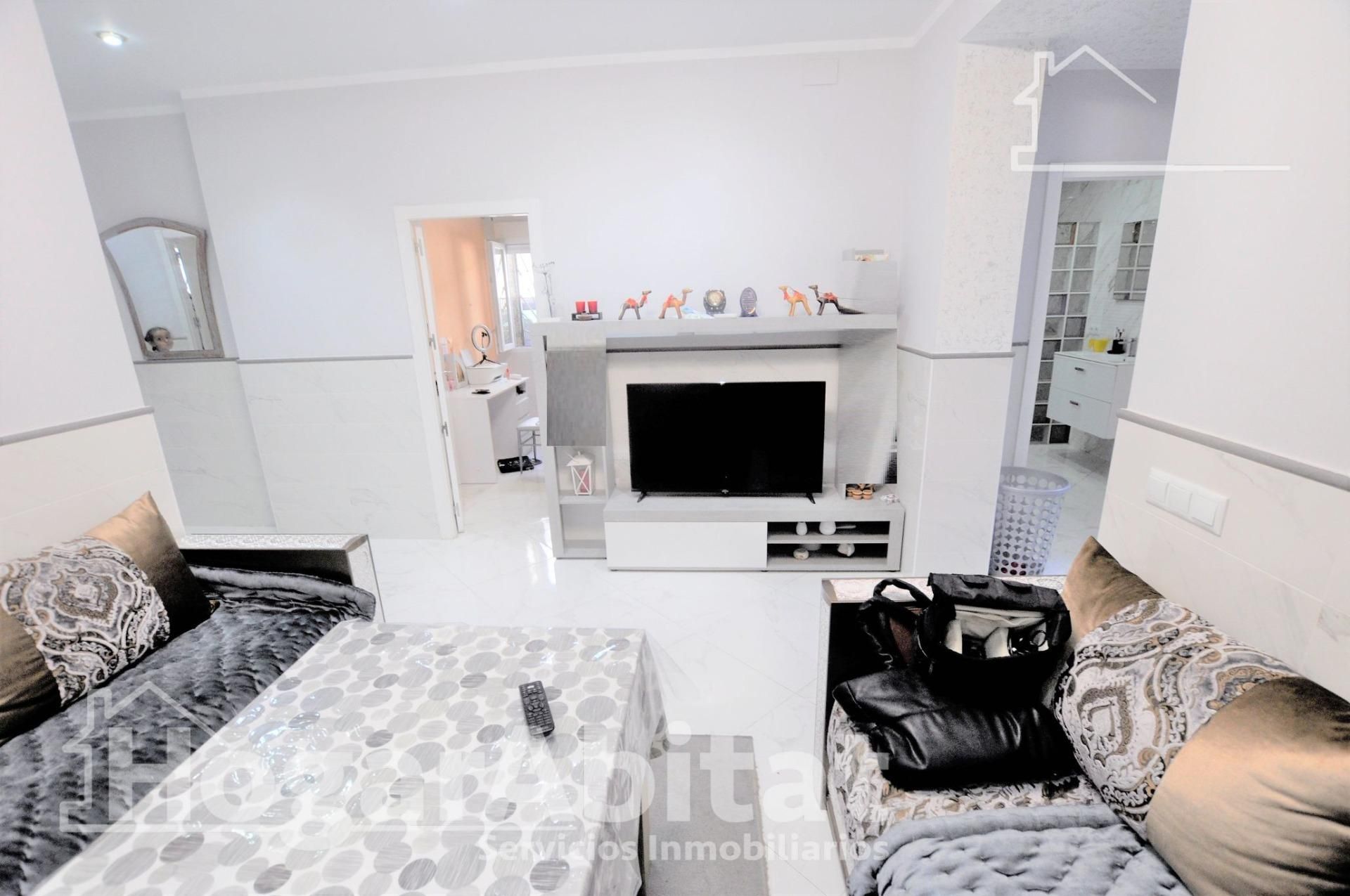 Habitación de Piso en venta en Sagunto / Sagunt con Terraza y Alarma