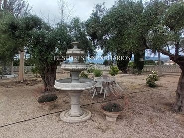 Detached house with pool for sale in Onil