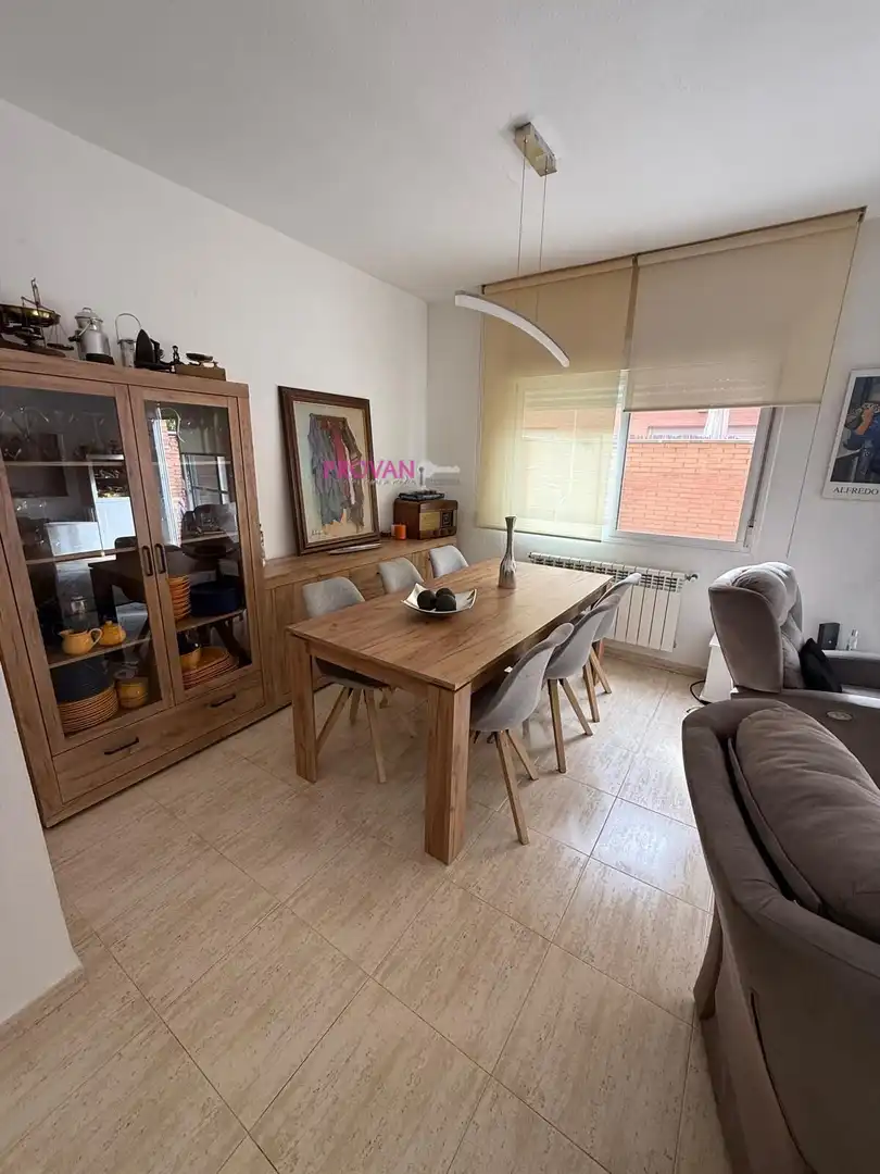 Casa adosada en venta en Ensanche