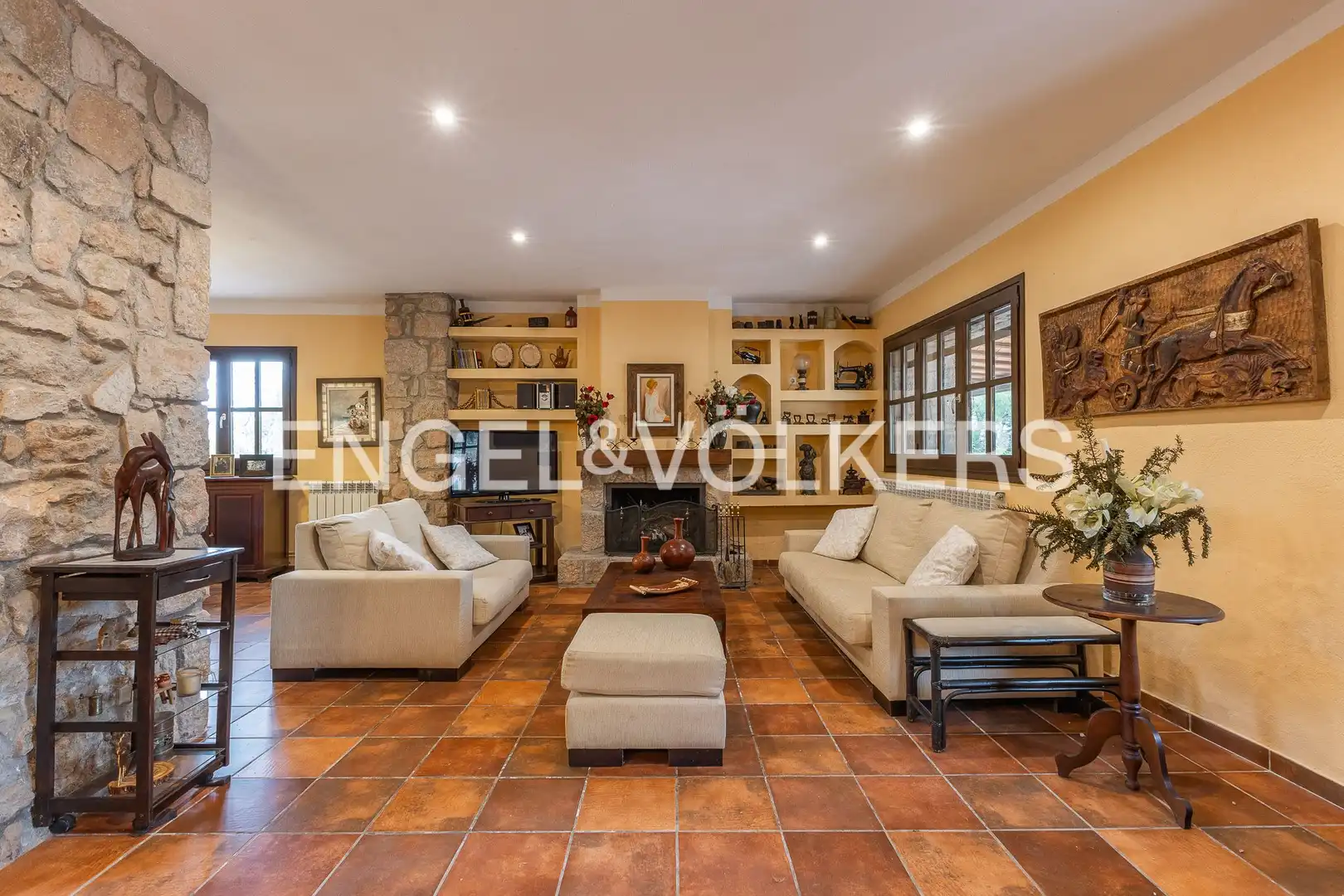 Sala d'estar de Finca rústica en venda en Aguilar de Segarra amb Calefacció, Jardí privat i Terrassa
