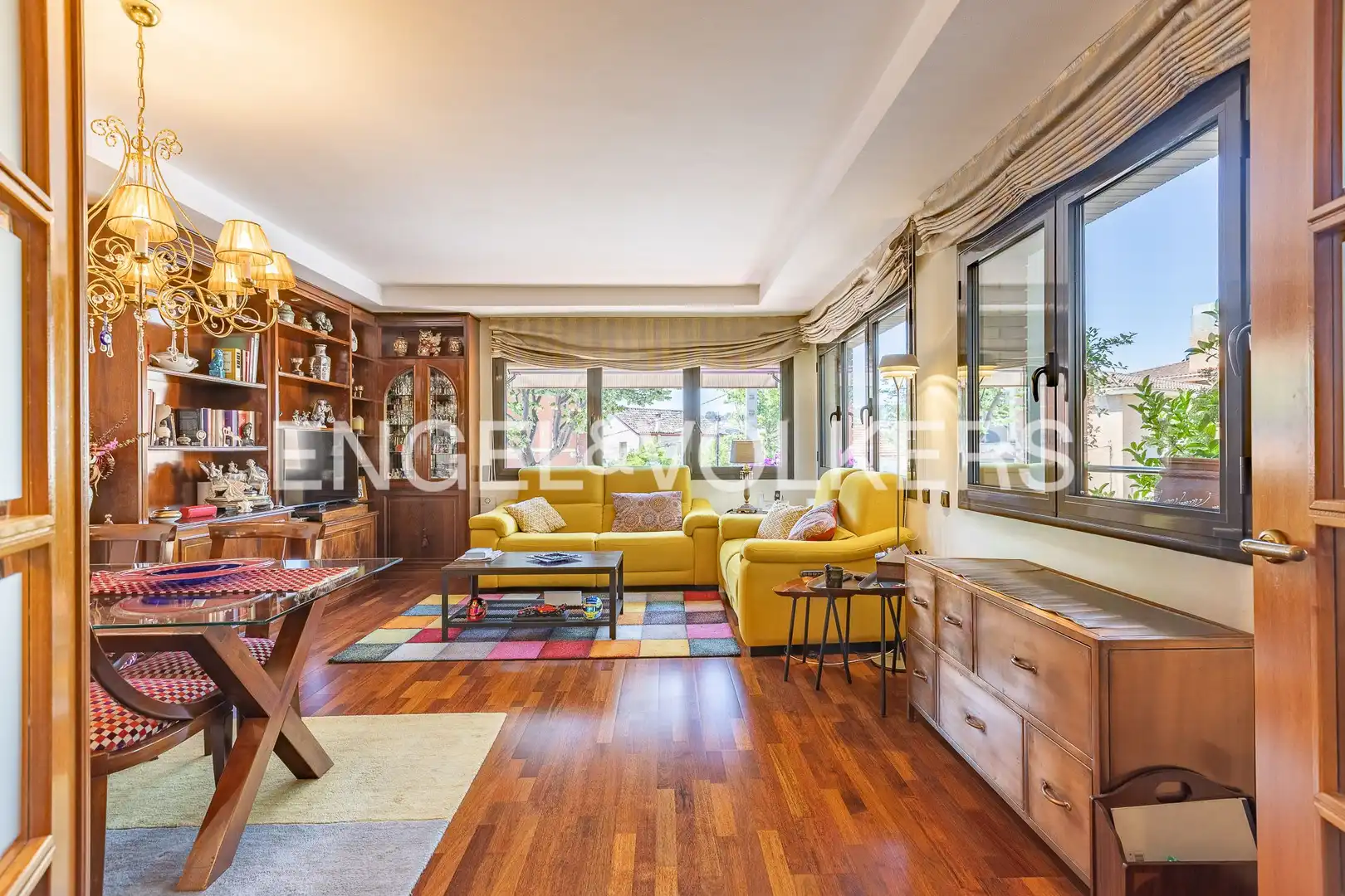Sala de estar de Casa adosada en venta en Sant Quirze del Vallès con Aire acondicionado, Calefacción y Terraza