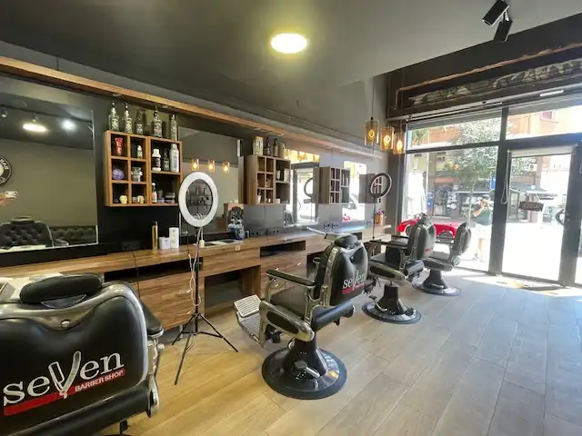 Business premises for transfer in Carrer de València, imagen 8