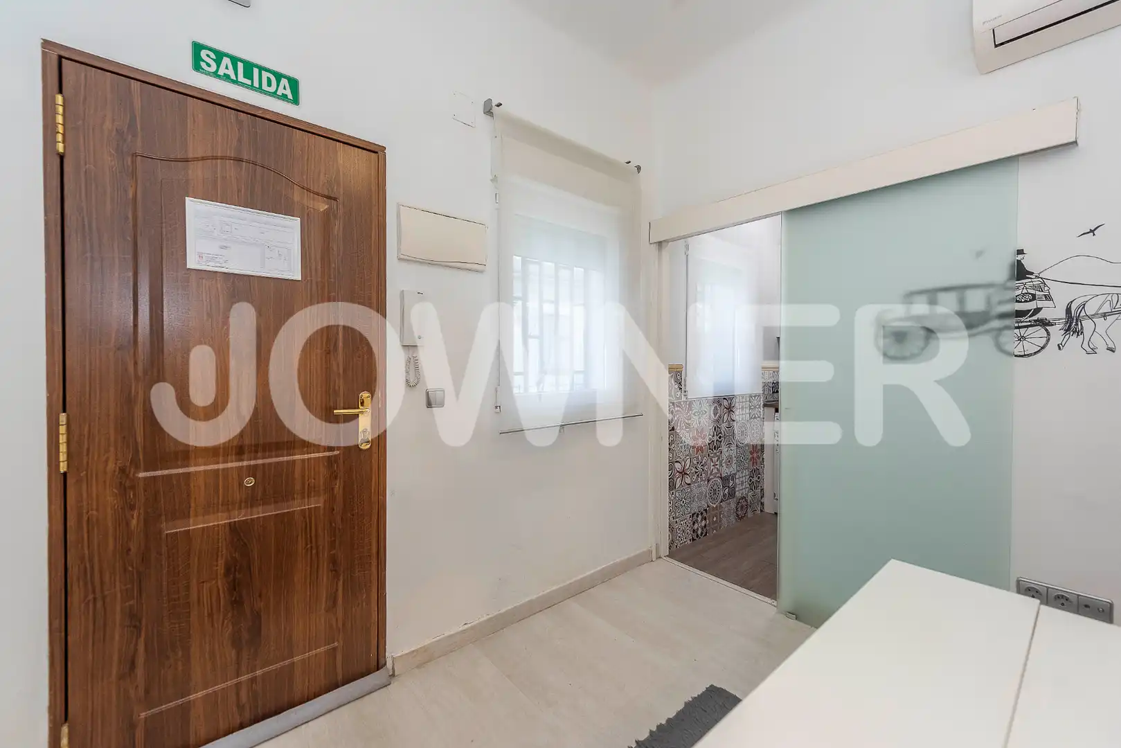 Flat for rent in Madrid  with Air Conditioner, Heating and Furnished