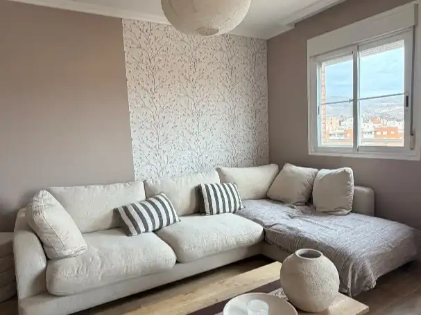 Wohnzimmer von Dachboden zum Verkauf in San Luis
