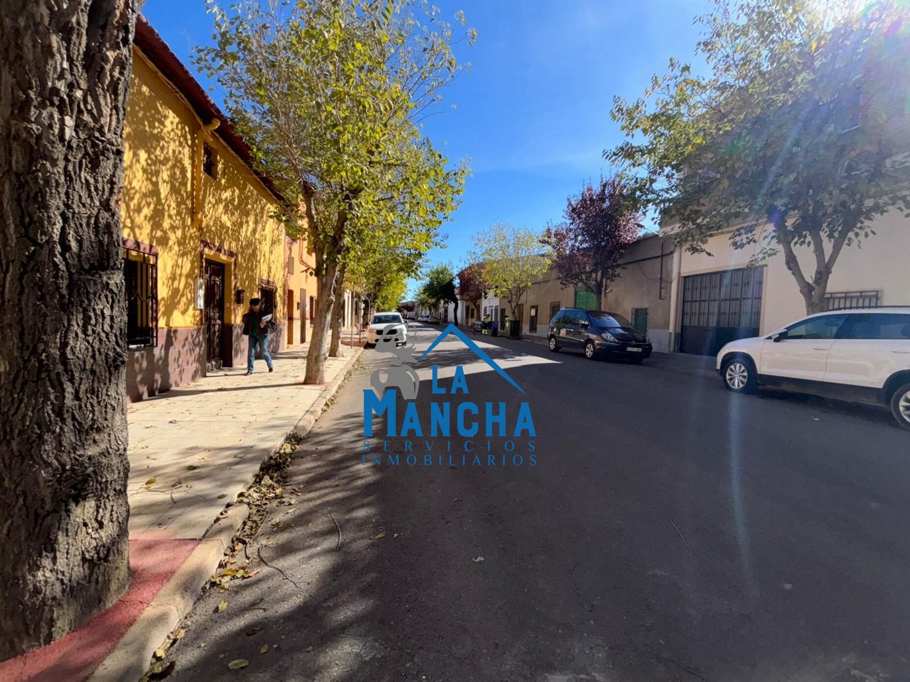 Vista exterior de Casa o xalet en venda en La Gineta