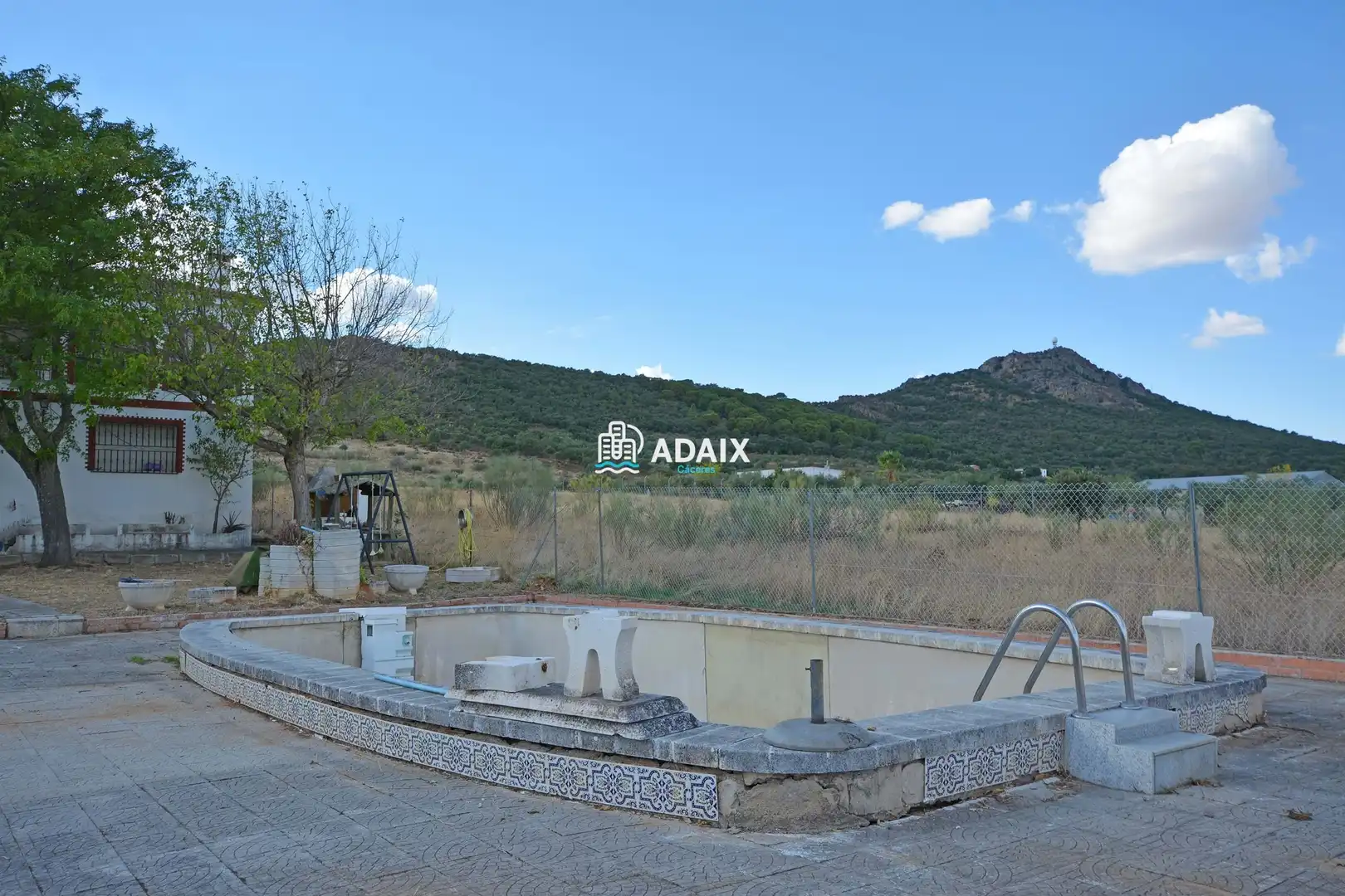 Chalet en venta en Carretera de Sierra de Fuentes Cáceres, imagen 2