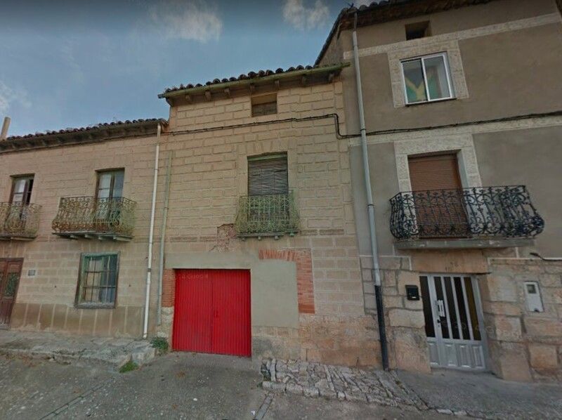 Casa adosada en venda a ESTEBAN MARTÍN SICILIA, Pampliega